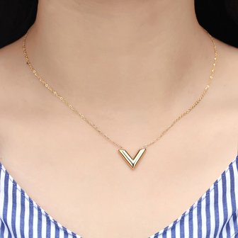LV Necklace Gold