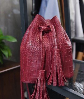 B Nice Vintage Red Tassel Bag