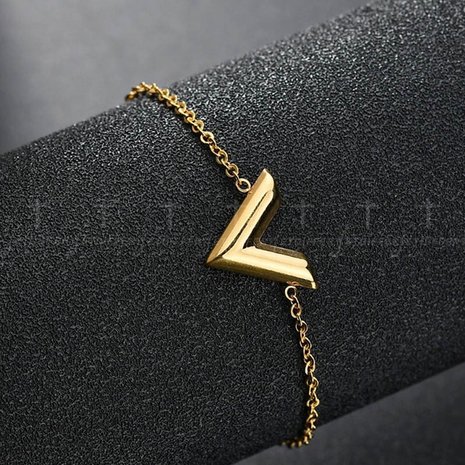 LV Bracelet Gold