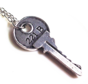 Necklace Key Round Silver