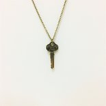 Necklace Key Square Gold