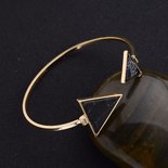 Asymmetrical Black Triangle